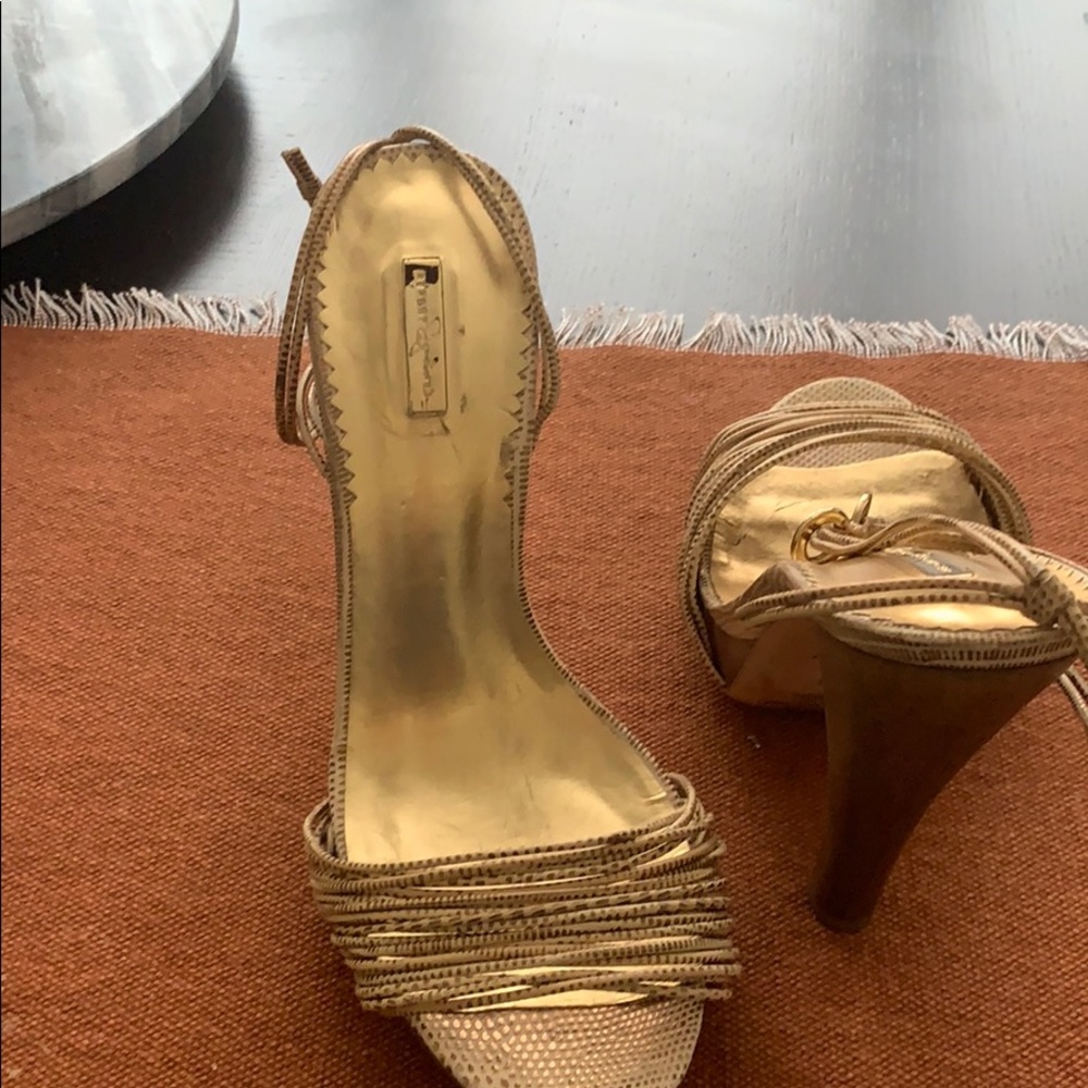 Women size 7 Heels